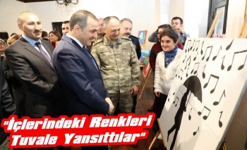 İçlerindeki Renkleri Tuvale Yansıttılar