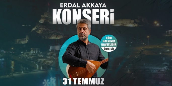 Kars'ta Erdal Akkaya konseri