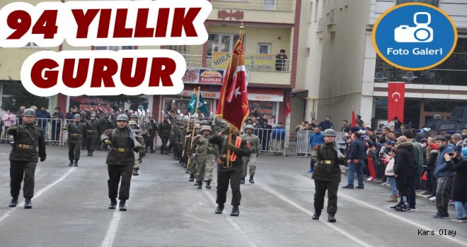 Kars'ta 29 Ekim Cumhuriyet Bayramı törenlerle kutlandı