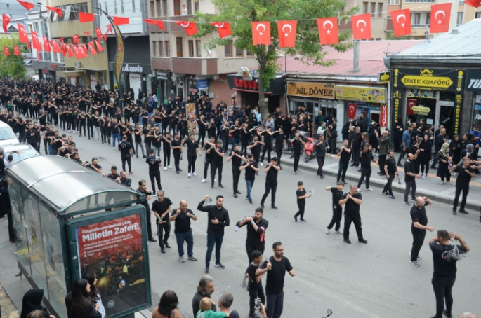 KERBELA ŞEHİTLERİ İÇİN ANMA TÖREENİ DÜZENLENDİ,